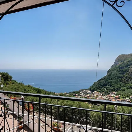 Azzurra Villa