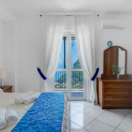 Azzurra *