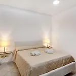 Azzurra Vila