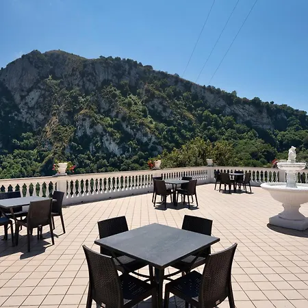 Villa Azzurra *