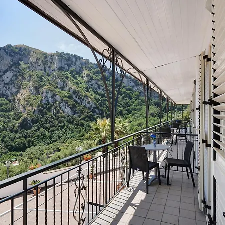 Villa Azzurra *