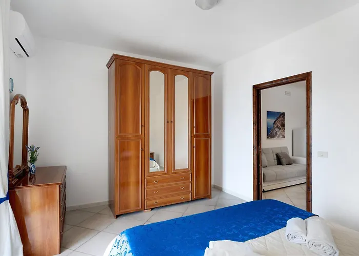 Azzurra 빌라 마사루브렌세