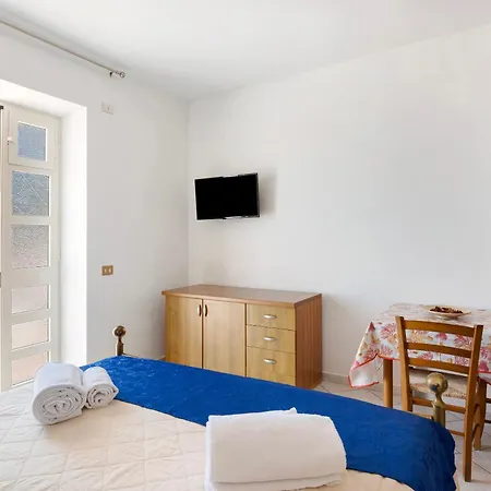 Azzurra Villa *