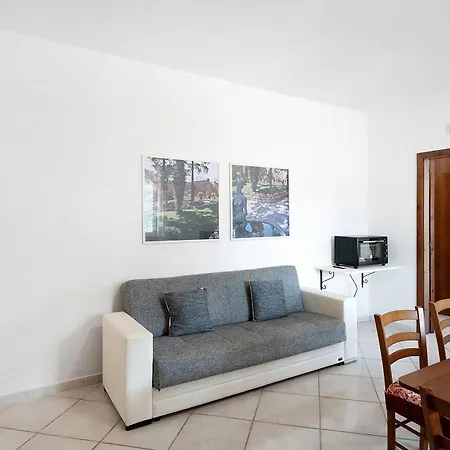 Azzurra Villa *