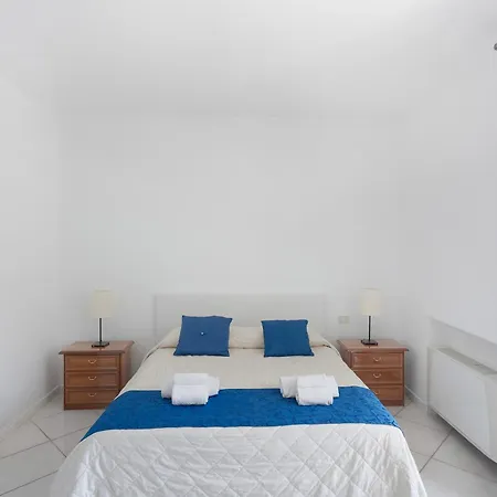 Azzurra *