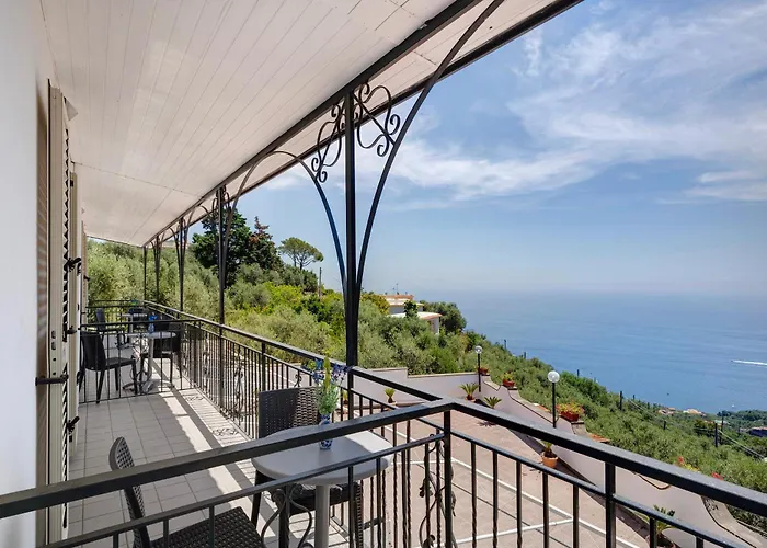 Azzurra Villa *